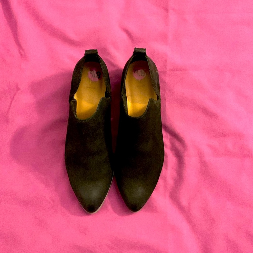 Frye black boots size 8.5